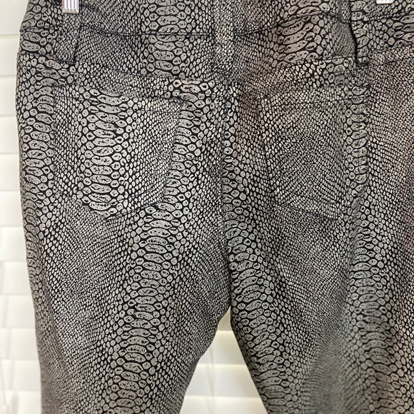 Skinny Snake/Animal  Print Jeans - Picture 4 of 4